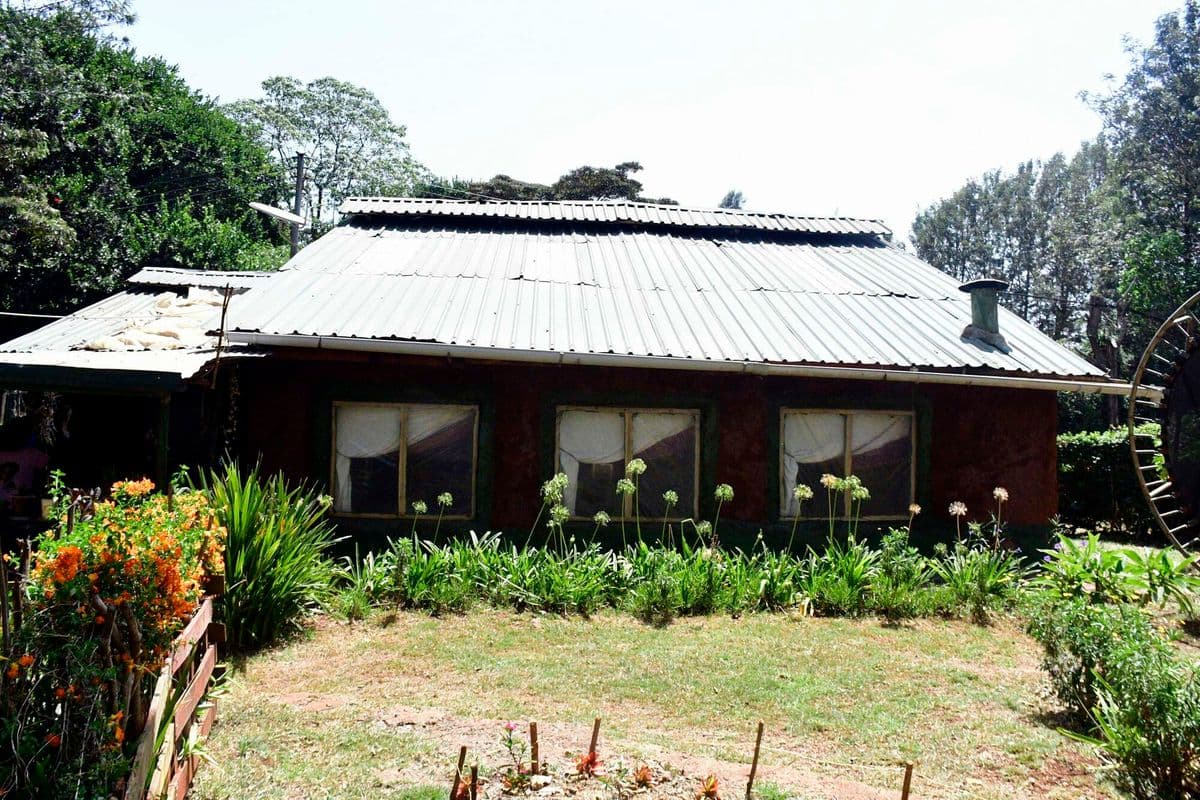 Shibero Akatsa mud house in Kerarapon, near Karen